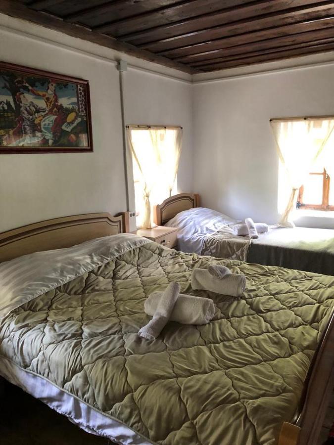 Guesthouse Kujtimi Тети Экстерьер фото